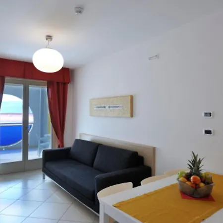 Relaxing Flat With Sea Views In Bibione